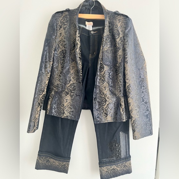 Apriori; European Designer Jacket - Picture 4 of 6